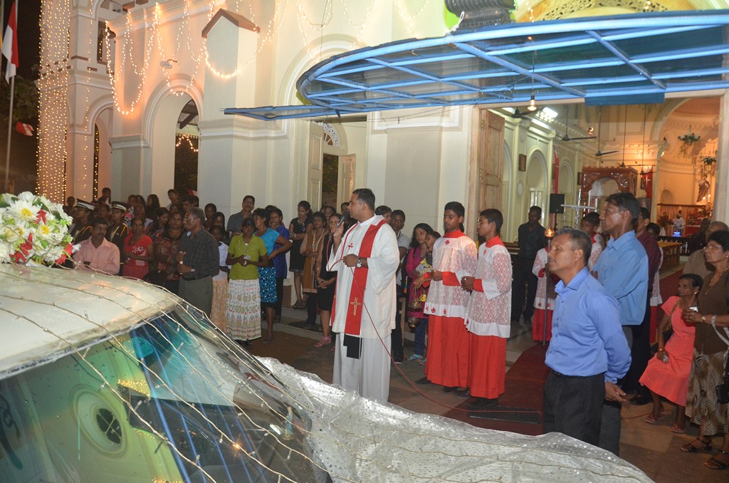 Vespers service at Ss. Peter and Paul's Church - Lunawa